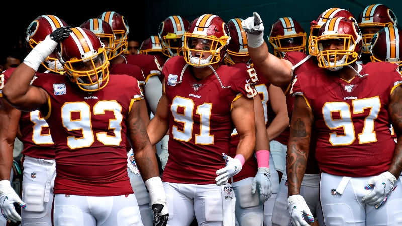 How Pros Are Betting Redskins vs. Vikings on Thursday Night Football article feature image