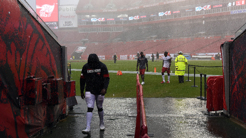 Updated Cowboys-Buccaneers NFL Weather Forecast: Rain & Wind in Tampa Could Impact Thursday Night’s Opener article feature image