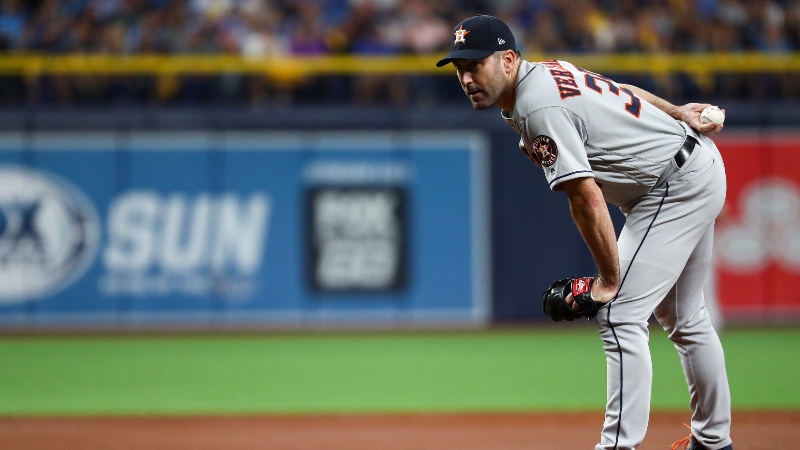 Astros vs. Yankees ALCS Game 2 Betting Picks, Odds & Predictions: Can Verlander Bounce Back? article feature image