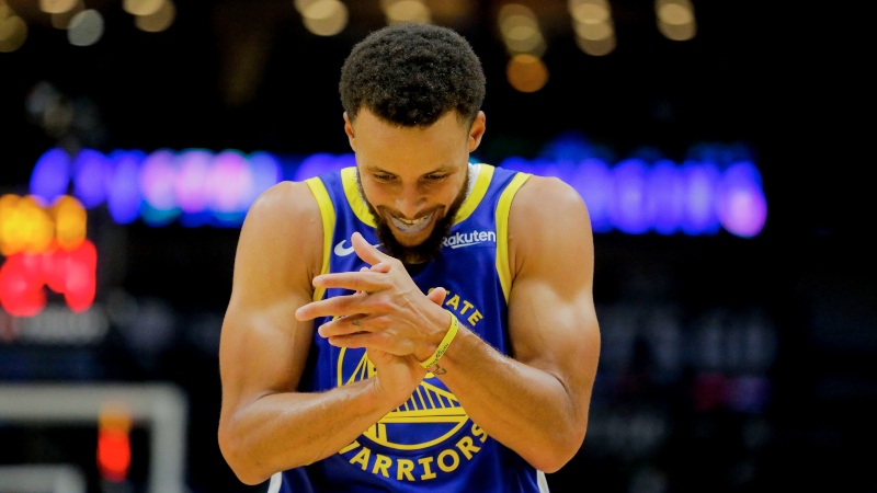 Spurs vs. Warriors Betting Odds: What Will Golden State Look Like Without Curry? article feature image