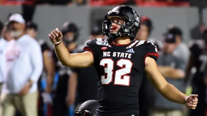 Windy Weather Conditions Affecting Louisville vs. NC State Betting Odds article feature image