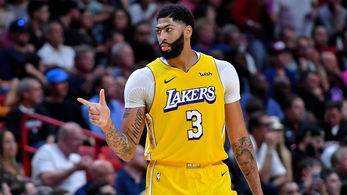 NBA Christmas Day Sharp Betting Picks: Pro Action Hitting Clippers vs. Lakers Spread, Over/Under article feature image