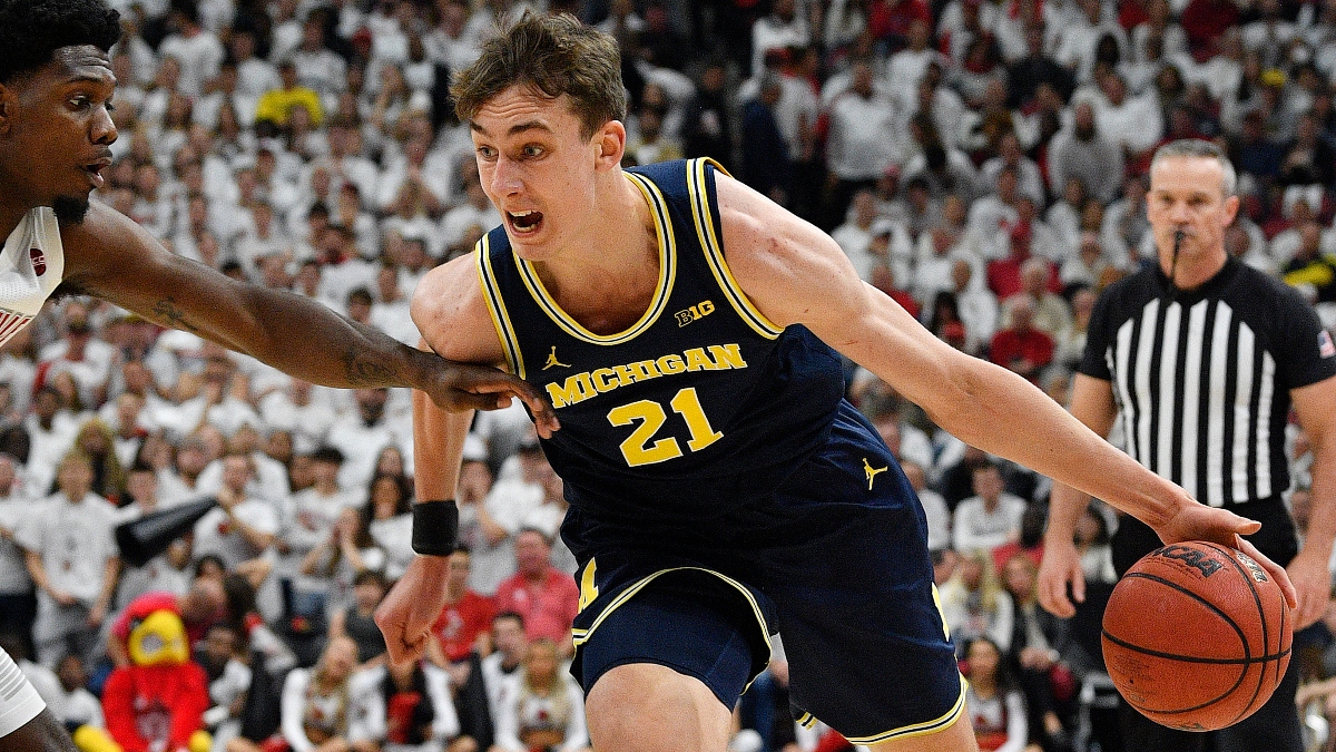 Michigan vs. Illinois Sharp Betting Picks (Dec. 11): Pros Finding Value on Spread & Over/Under article feature image