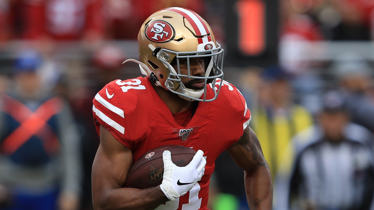 Raheem Mostert Injures Knee vs. Lions, Questionable To Return for Fantasy Football Managers article feature image