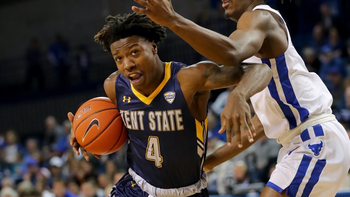 Monday College Basketball Betting Picks: Kent State-Eastern Michigan, Wisconsin Green Bay-Northern KentuckyOffering Spread Value article feature image