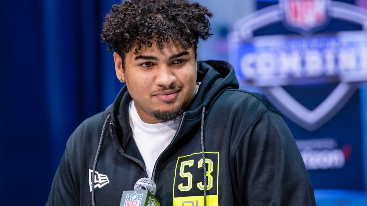 2020 NFL Draft Odds & Prop Picks: First Offensive Lineman to Be Drafted article feature image