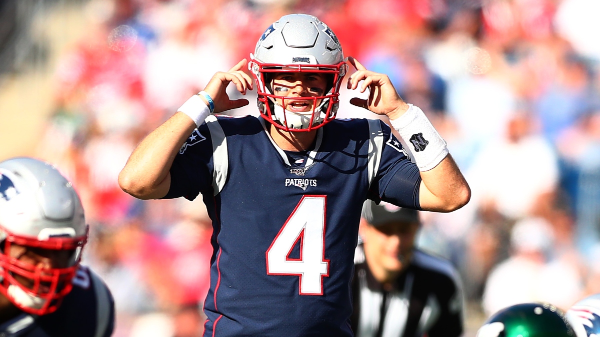 New England Patriots 2020 Quarterback Odds: Jarrett Stidham a Heavy Favorite to Start Week 1 article feature image