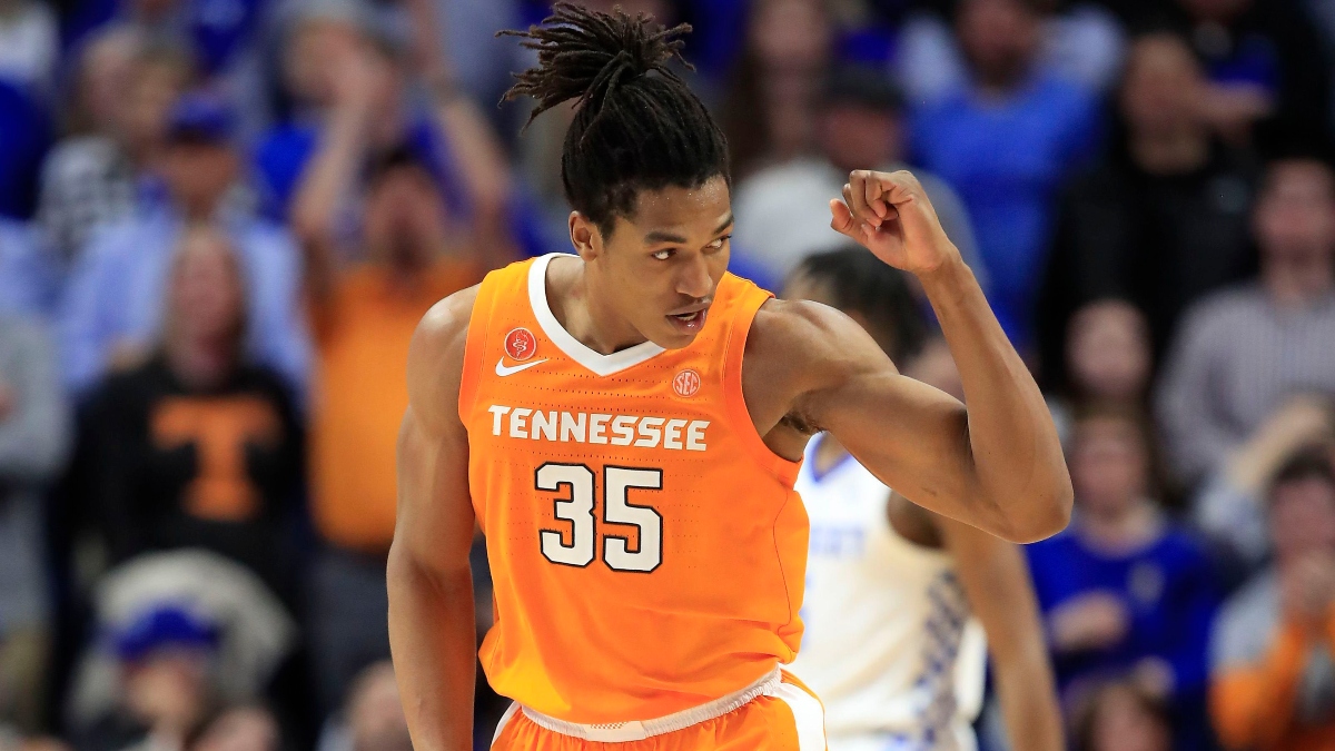 Alabama vs. Tennessee Sharp Betting Pick (March 12): Pros Hitting Short SEC Spread article feature image