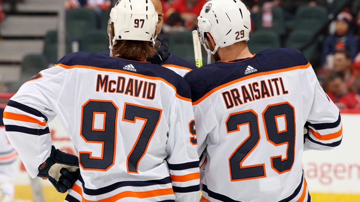 oilers vs blackhawks game 1 odds