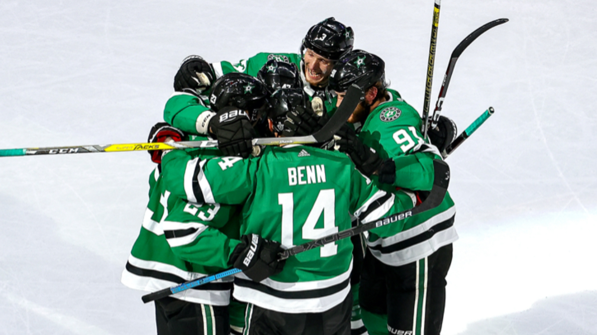 NHL Betting Odds, Picks Predictions: Avalanche vs. Stars Game 4 (Sunday, Aug. 30) article feature image