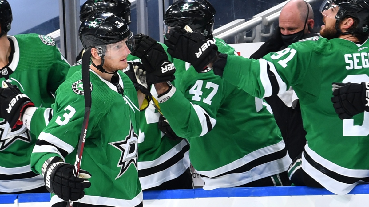 Friday NHL Betting: Odds Picks and Predictions for Stars vs. Flames Game 6 (August 20) article feature image