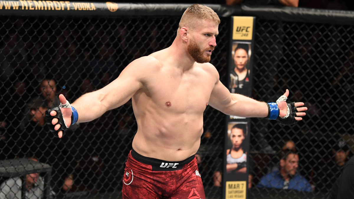UFC 253 Picks and Predictions: Our Favorite Bets for Riddell vs. Da Silva, Reyes vs. Blachowicz (Saturday, Sept. 26) article feature image