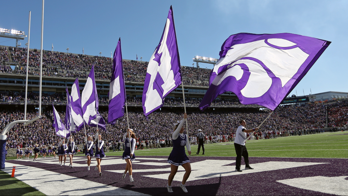 Kansas State at Oklahoma Betting Odds & Pick: Can the Wildcats’ Offense Keep Pace in Norman? (Saturday, Sept. 26) article feature image