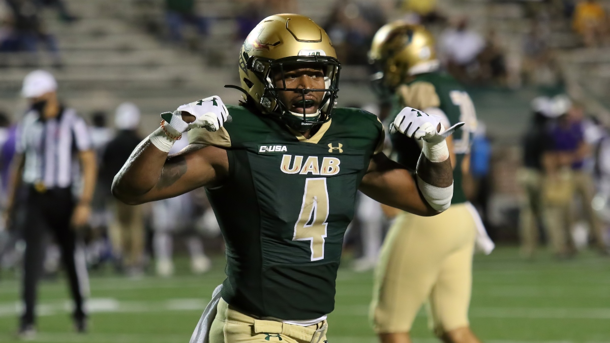 UAB vs. South Alabama CFB Promo: Bet $20, Win $125 if UAB Scores a Point! article feature image