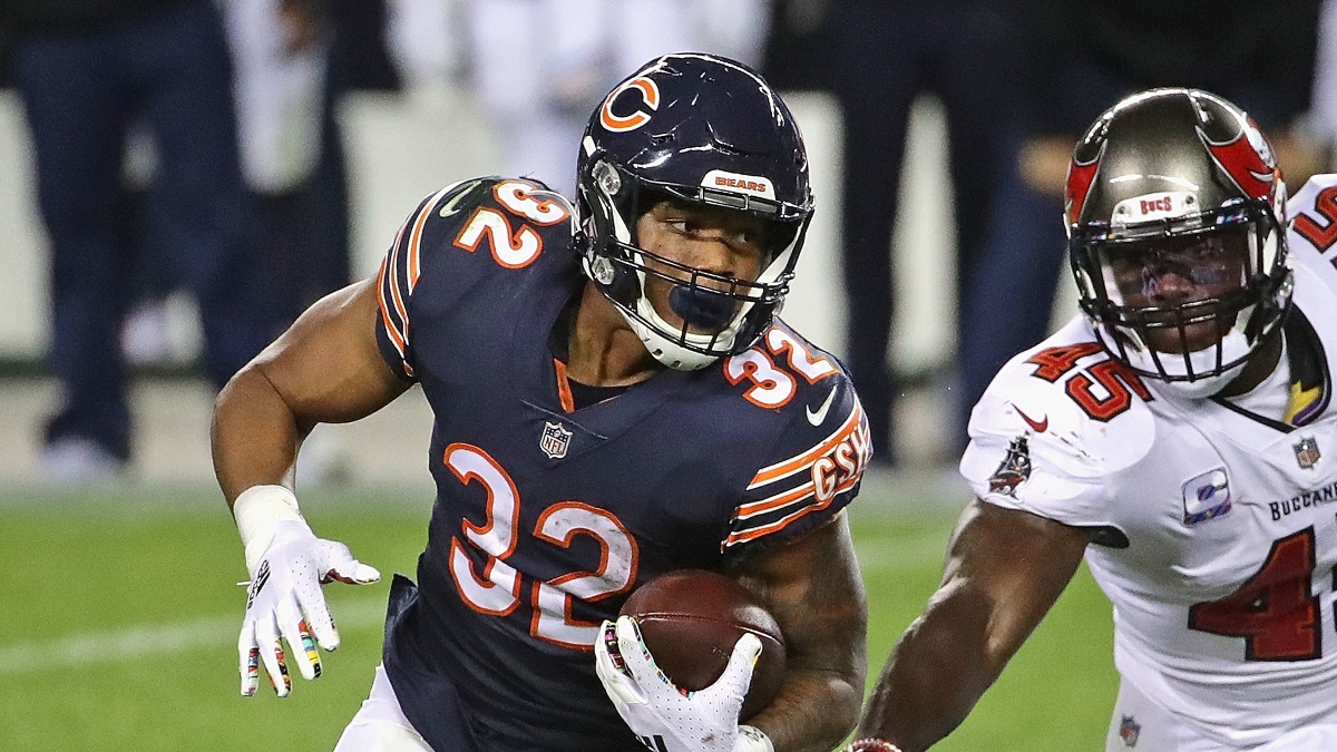 Start Khalil Herbert or David Montgomery? Fantasy Football Advice for Bears  Running Backs on Monday Night Football