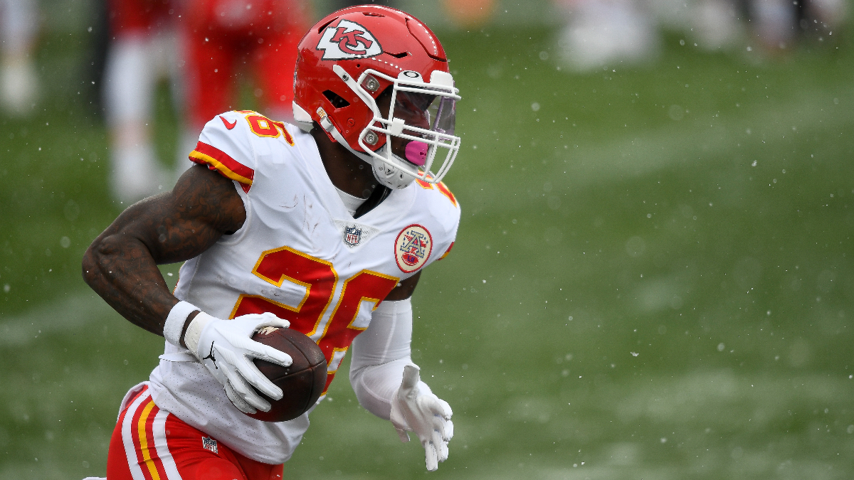 NFL Week 8 Survivor Pool Analysis, Percentages & Pick: Keep it Simple, Take the Chiefs article feature image