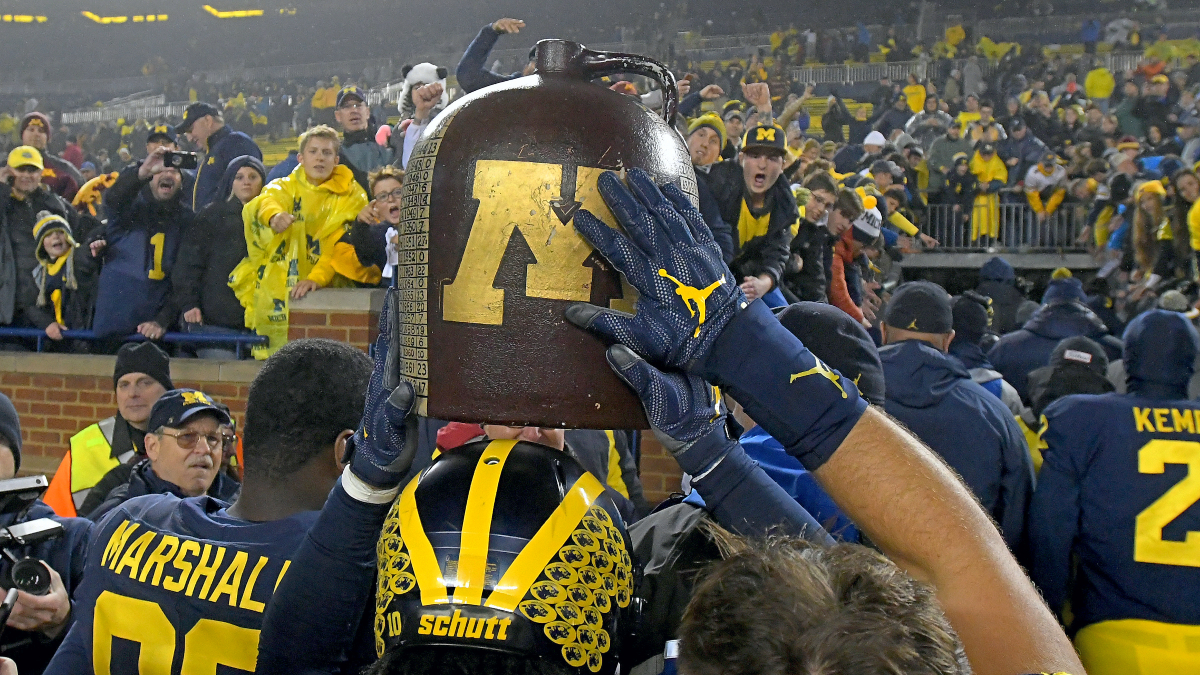 Minnesota vs. Michigan Odds & Pick: Big Ten Title, Little Brown Jug on the Line in Week 8 (Saturday, Oct. 24) article feature image
