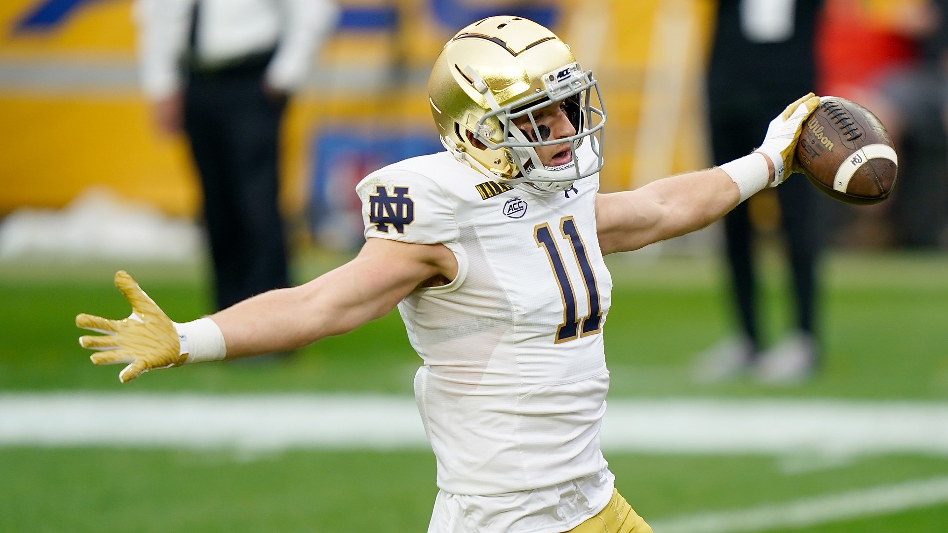 College Football Odds Picks For Notre Dame Vs Georgia Tech Saturday 