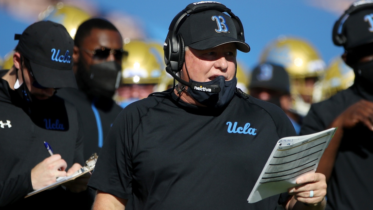 Arizona vs. UCLA College Football Odds & Picks: Bruins Finally Clicking Under Chip Kelly? article feature image