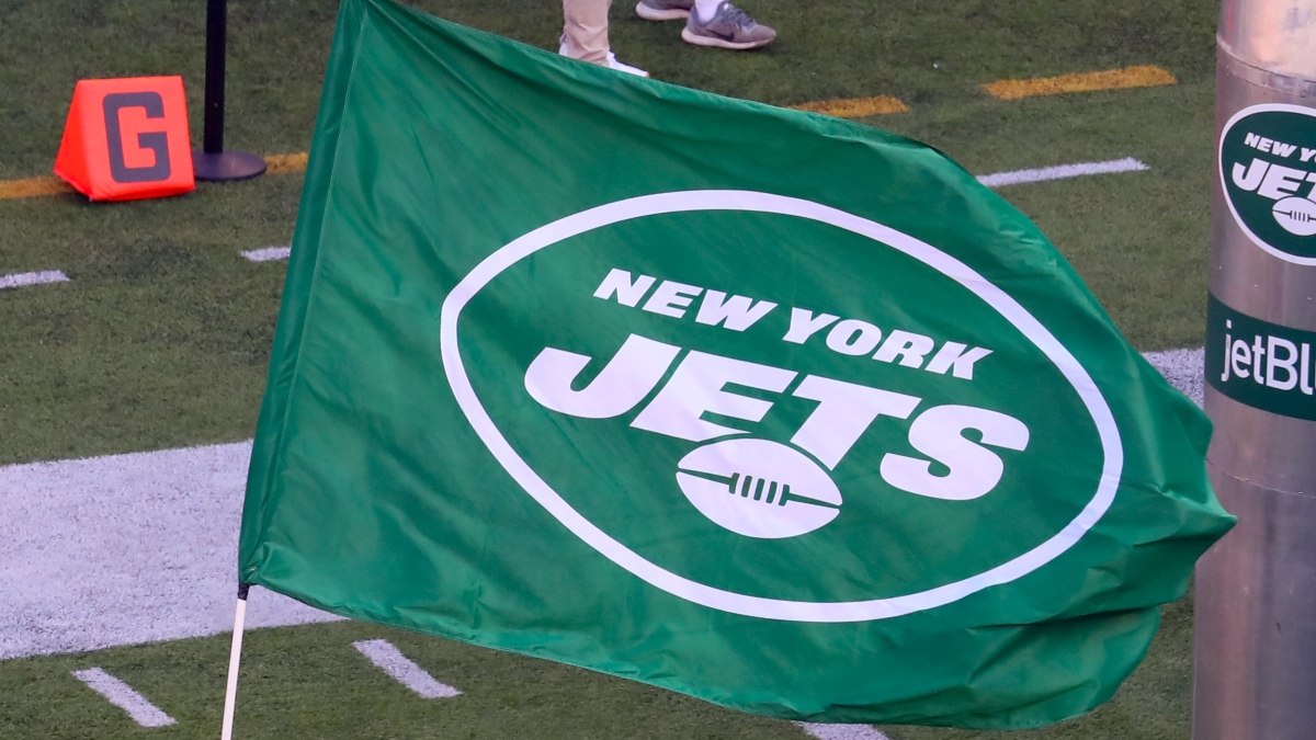 Jets vs. Raiders Odds & Picks: How Wind Is Moving This Total article feature image