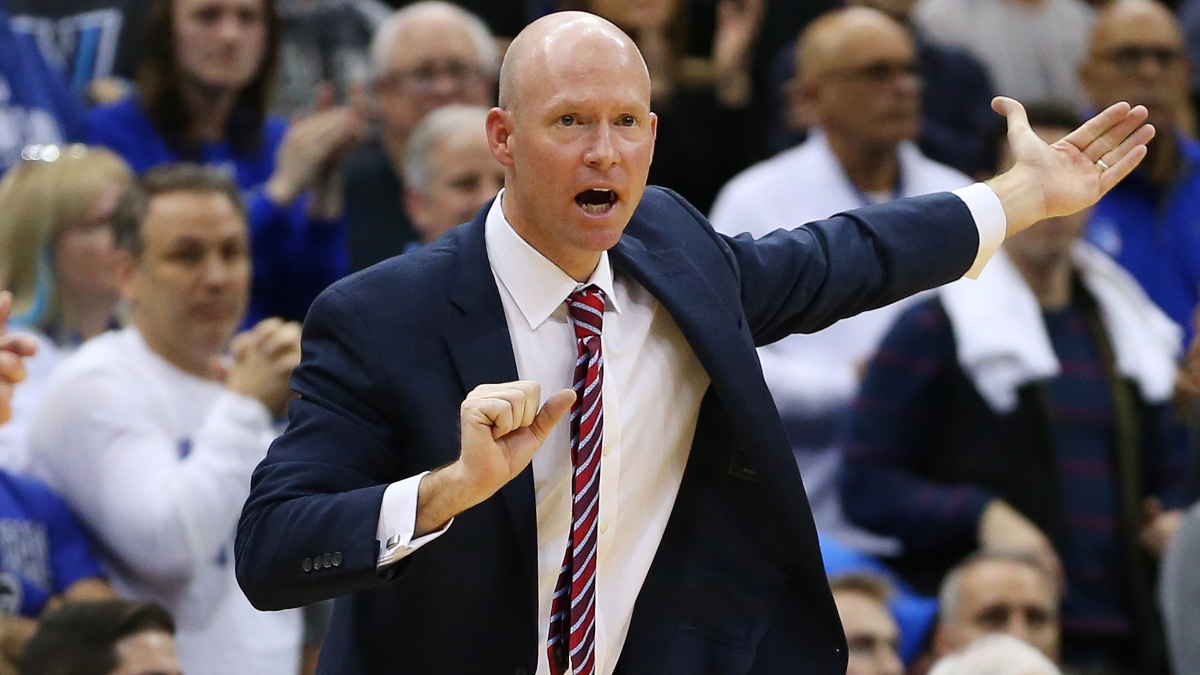 College Basketball Odds & Picks for Oregon vs. Seton Hall: Sharp Money Moving Friday Night’s Betting Line article feature image