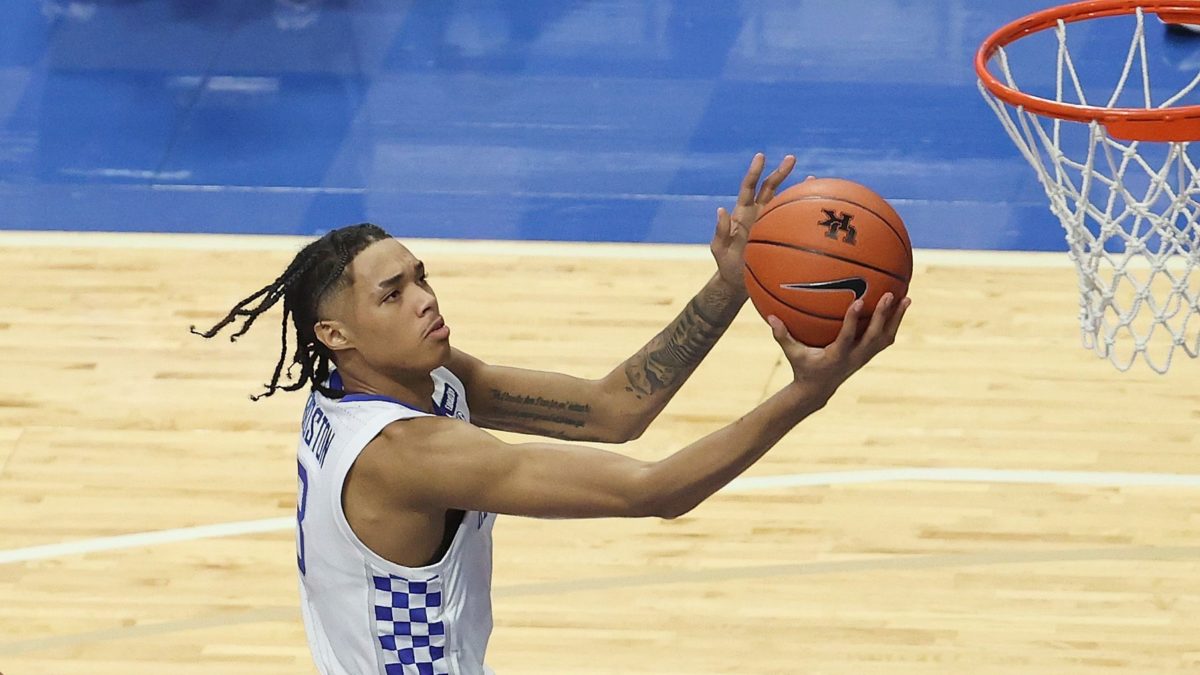 College Basketball Odds & Picks: How to Bet Kentucky vs. Louisville article feature image