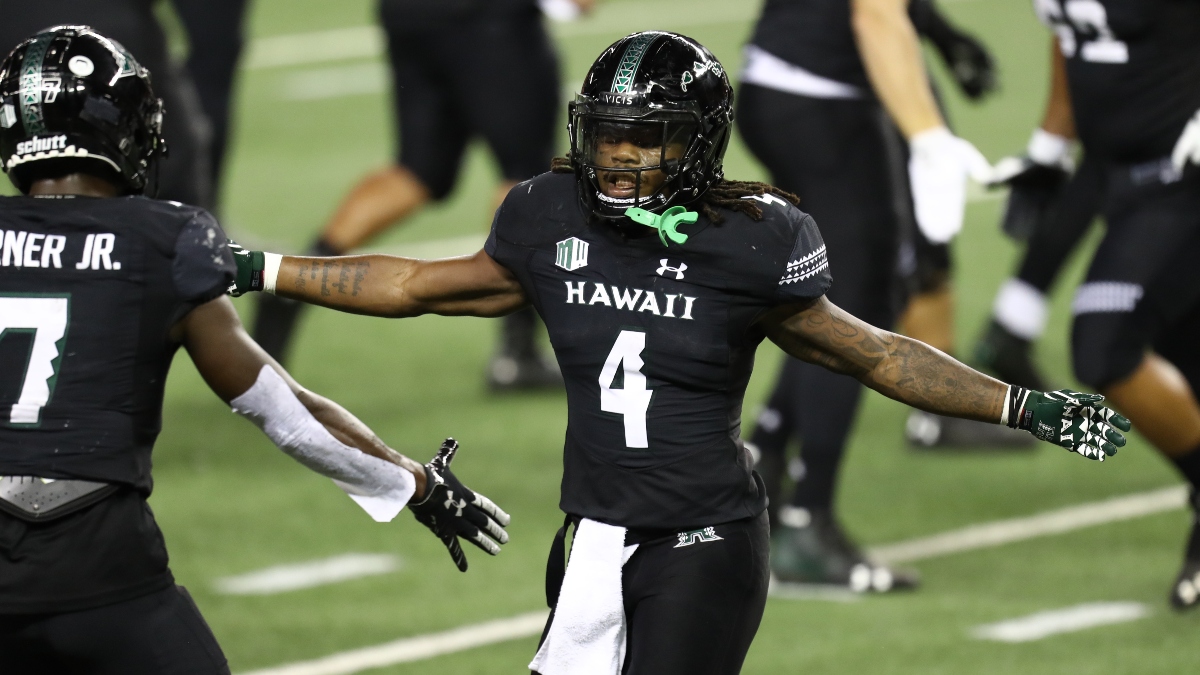 Thursday New Mexico Bowl Betting Odds & Pick for Hawaii vs. Houston: Sharp Action, Weather Forecast Point To Value (Dec. 24) article feature image