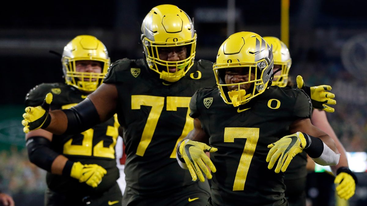 Pac-12 Championship Odds & Pick: How to Bet Oregon vs. USC (Friday, Dec. 18) article feature image