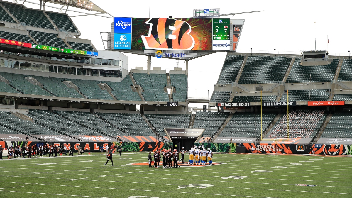 WLWT weatherman finds out Bengals are in the Super Bowl during forecast