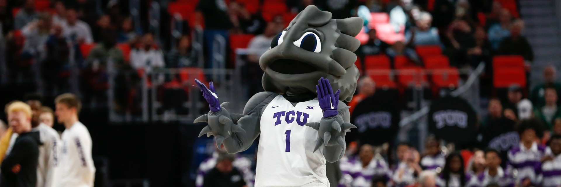 ncaa-college basketball-betting-odds-picks-december 6