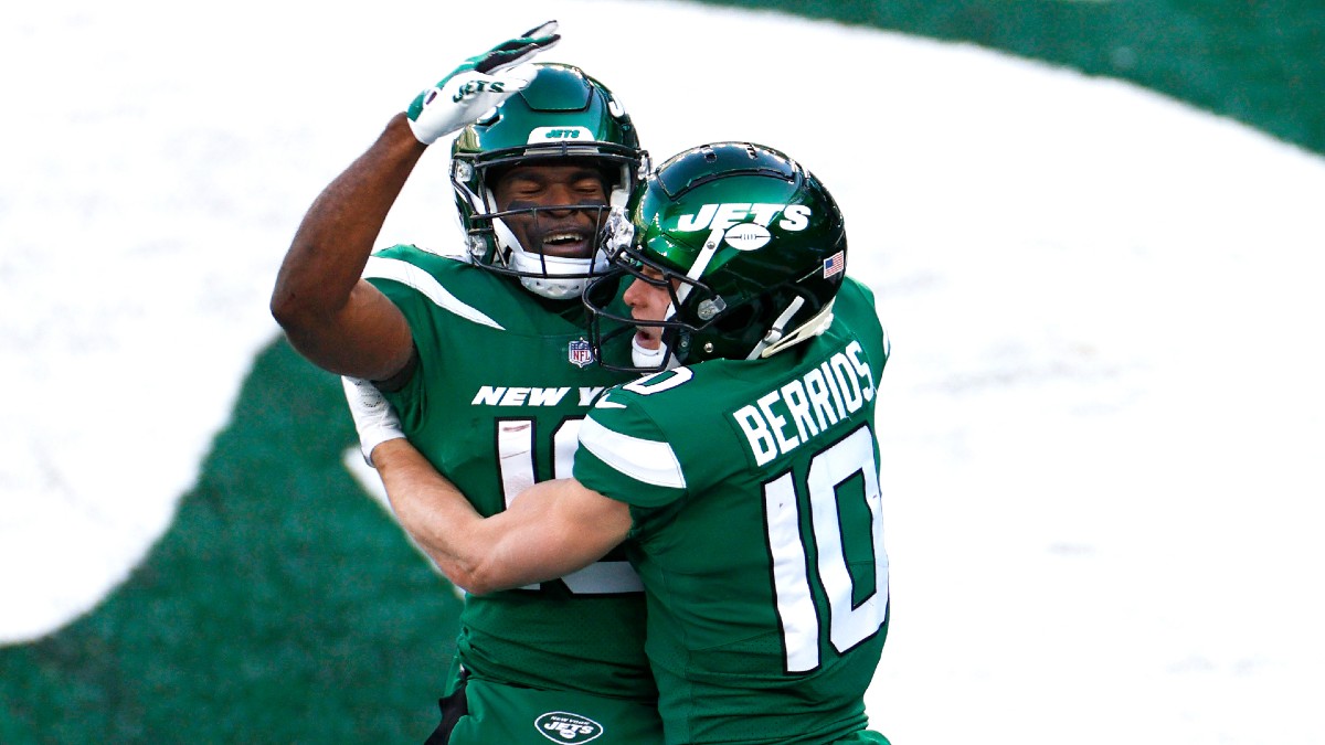 Rovell’s NFL Week 17 Bookmaker Q&A: What To Do With the New-Look Jets article feature image