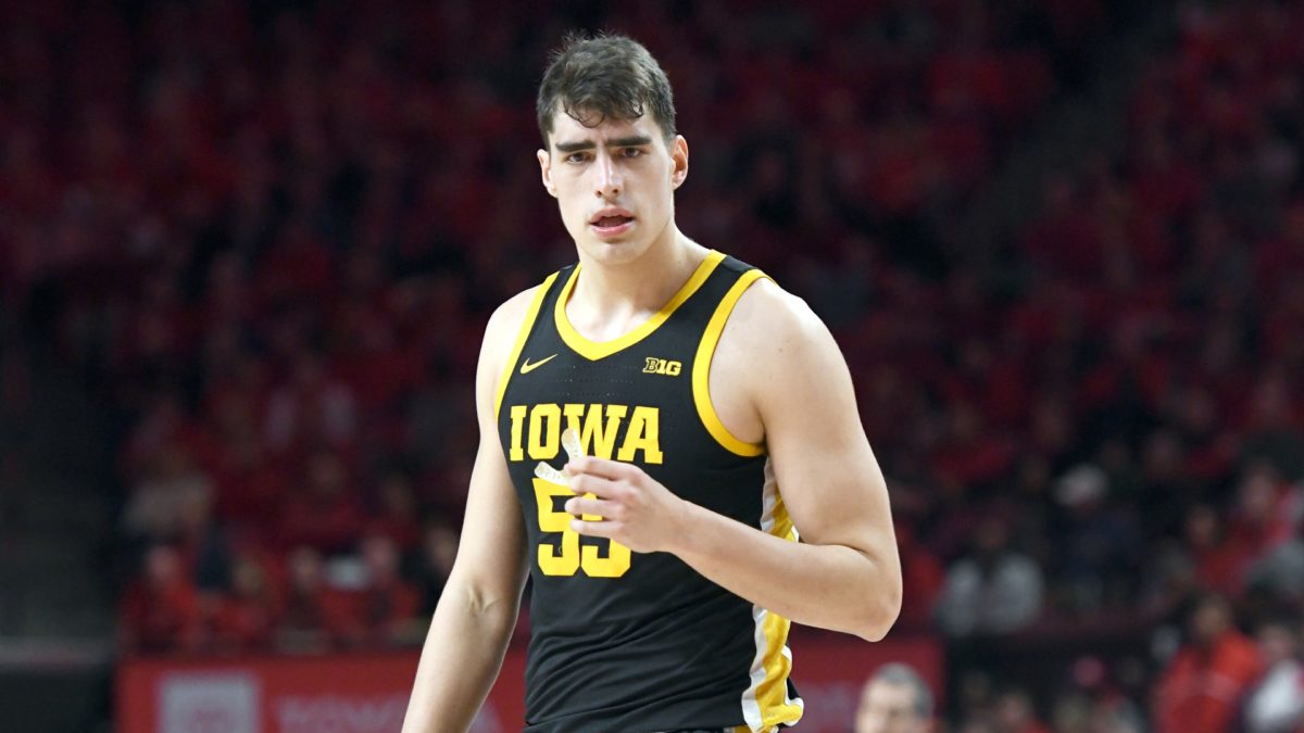 Iowa vs. Rutgers College Basketball Odds & Picks: Saturday’s Betting Value Lies On Over/Under article feature image