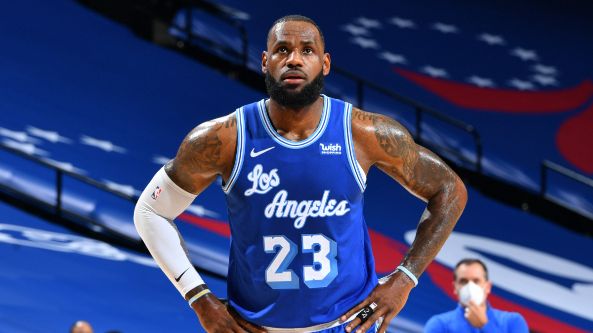 Lebron blue store lakers jersey