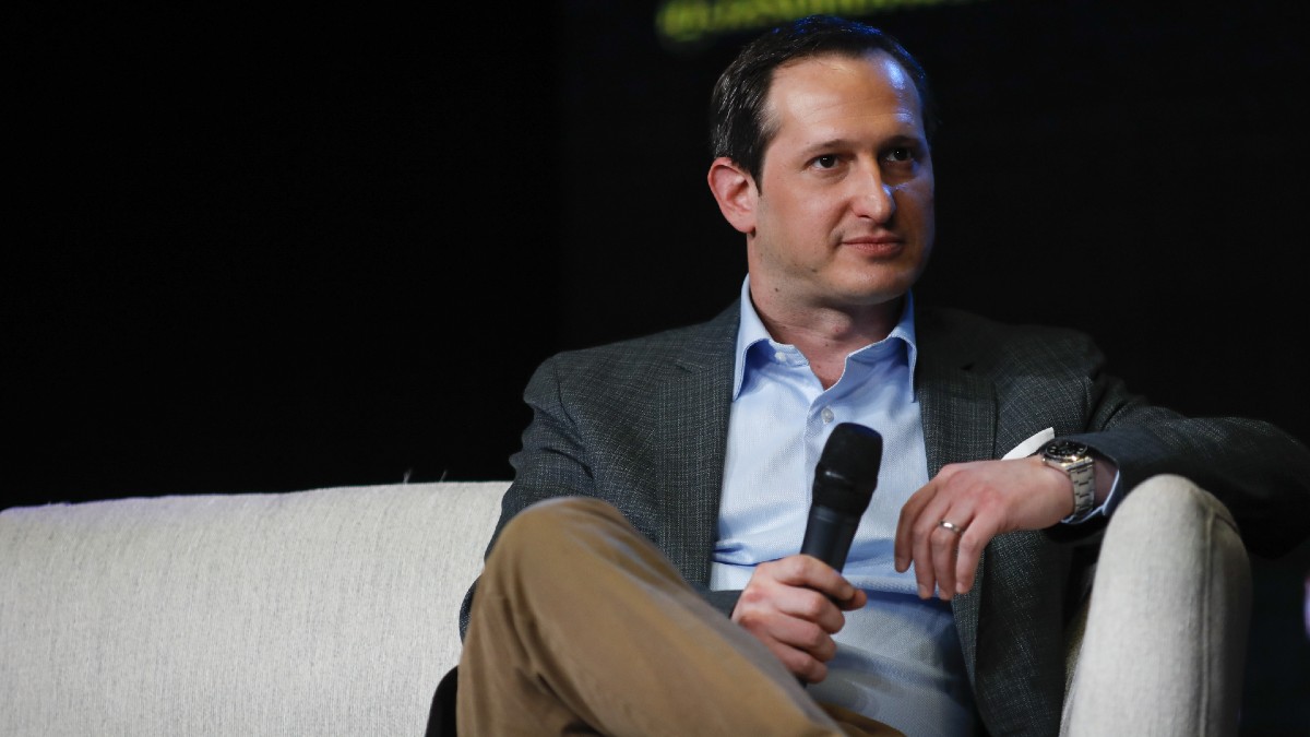 Rovell: DraftKings CEO Talks Race for Market Share, Live Betting Delays & More article feature image