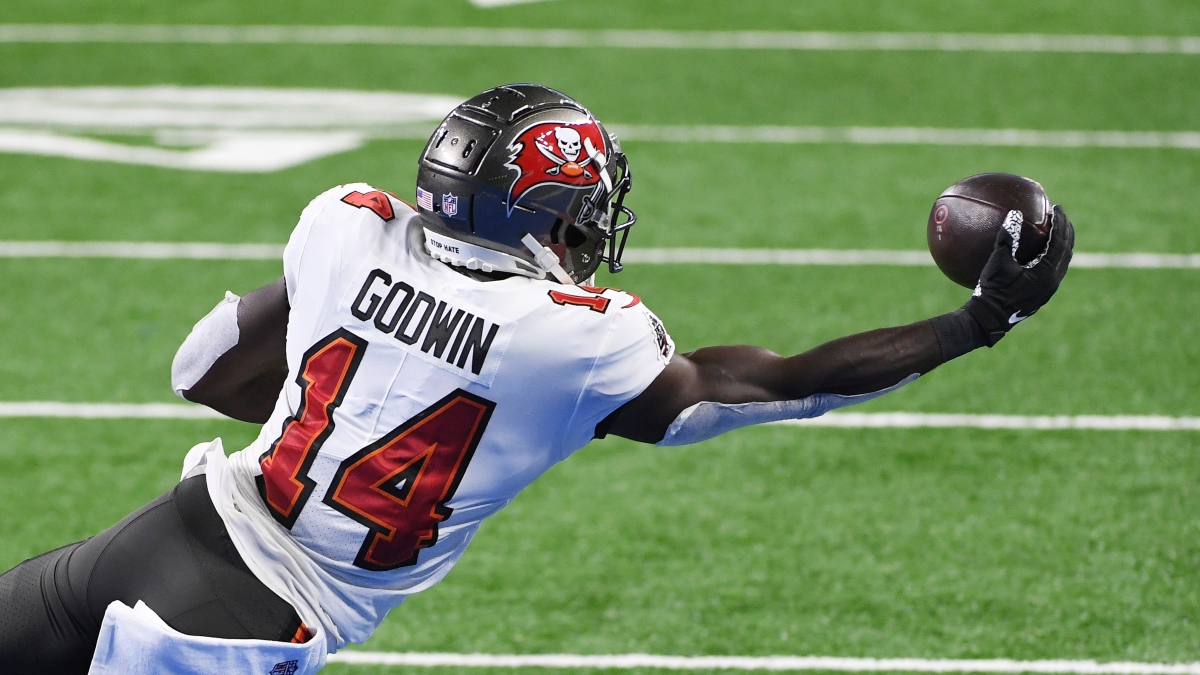 Chris Godwin Injury News, Report: How Buccaneers WR Questionable Impacts Fantasy Football article feature image