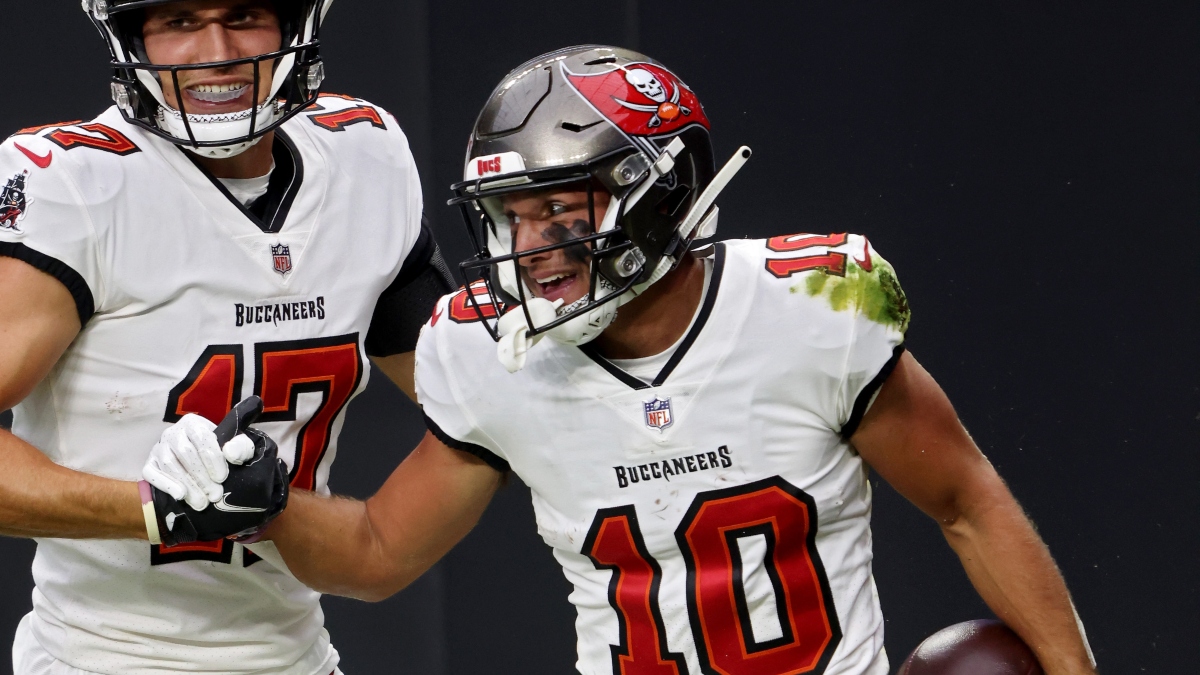 Tyler Johnson prop bets 2021: A look at Bucs WR prop bets available for  Super Bowl 55 - DraftKings Network