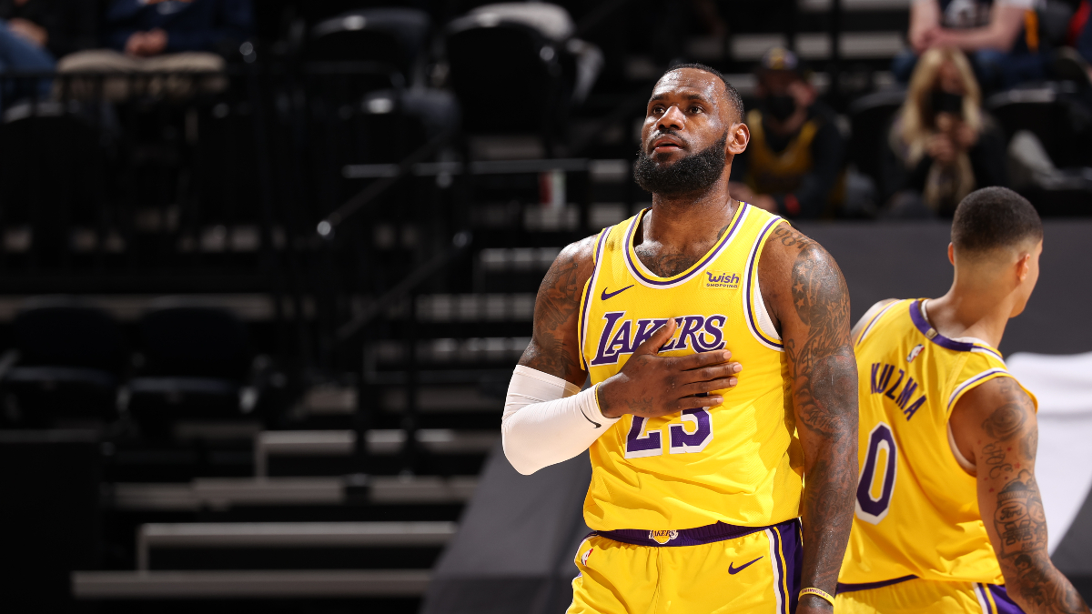 LeBron James injury update: Lakers Star will play Monday vs. Trail Blazers  - DraftKings Network