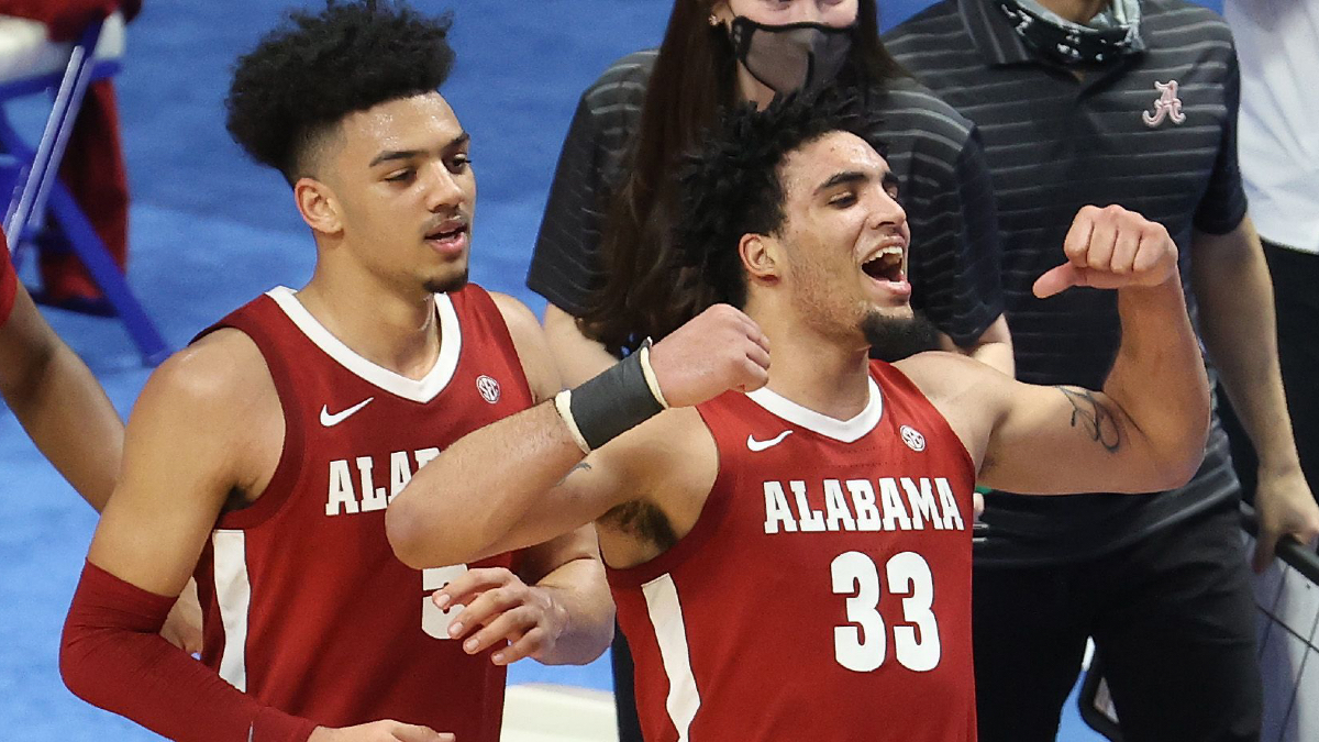 Alabama vs. Arkansas College Basketball Odds, Picks & Predictions: Value on Crimson Tide in Top-25 Clash (Wednesday, Feb. 24) article feature image