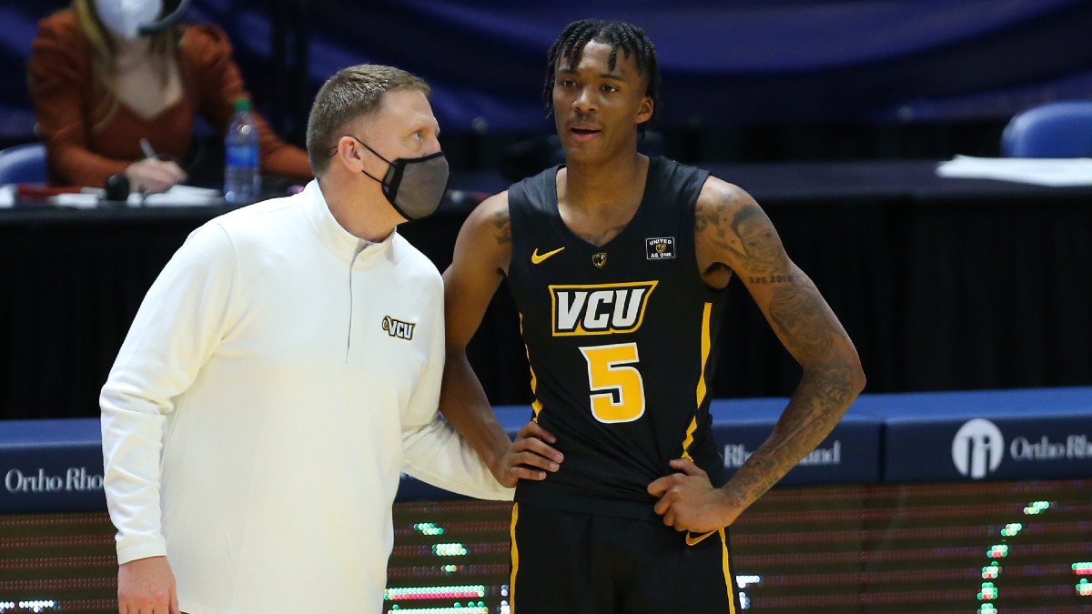 Odds & Pick for St. Bonaventure vs. VCU College Basketball: Betting Value on Friday’s Over/Under article feature image