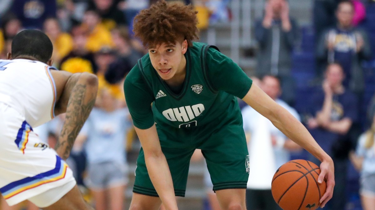 NCAA Tournament Player Props: Saturday’s Early Evening Picks, Including Iowa’s Luka Garza & Ohio’s Jason Preston article feature image