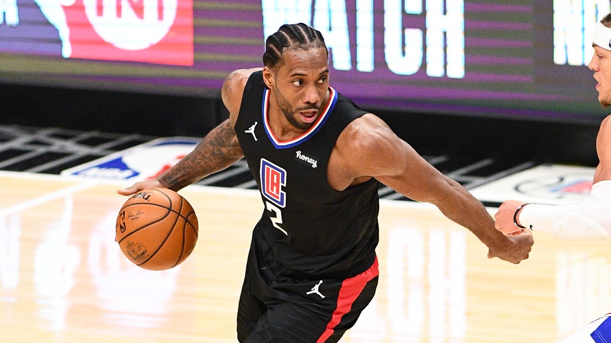 Lakers vs. Clippers NBA Odds & Picks: Expect Low-Scoring Game in Battle of Los Angeles Teams (April 4) article feature image