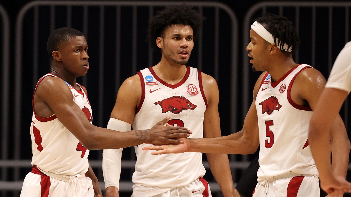 Sweet 16 Odds: Arkansas vs. Oral Roberts Spread, Total for NCAA Tournament 2021 article feature image