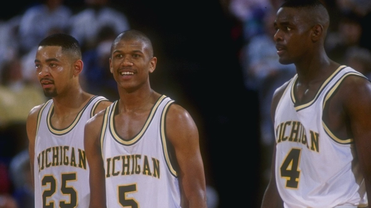 The Michigan Basketball Battle Between Jalen Rose and Chris Webber Over “Fab Five” article feature image