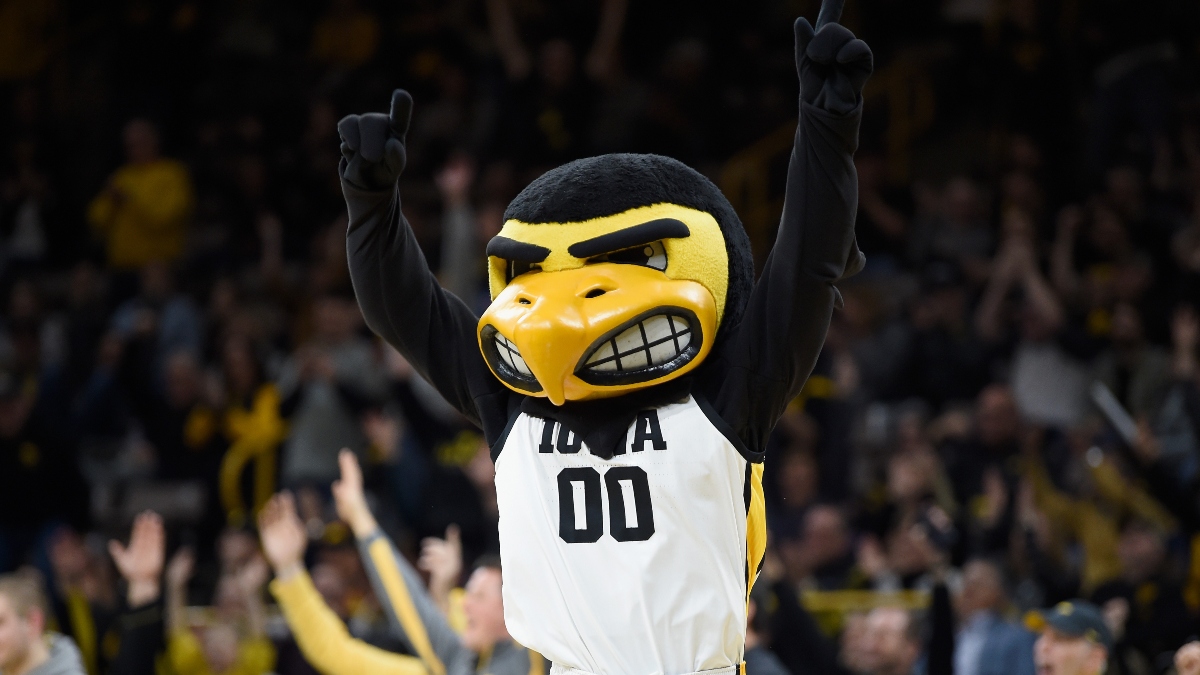 Iowa vs. Oregon Odds, Promo: Bet $1+ on the Hawkeyes, Get $200 FREE Instantly! article feature image
