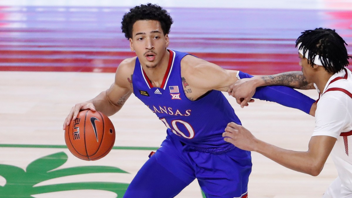 2021 NCAA Tournament News: Kansas in Trouble Without Jalen Wilson article feature image