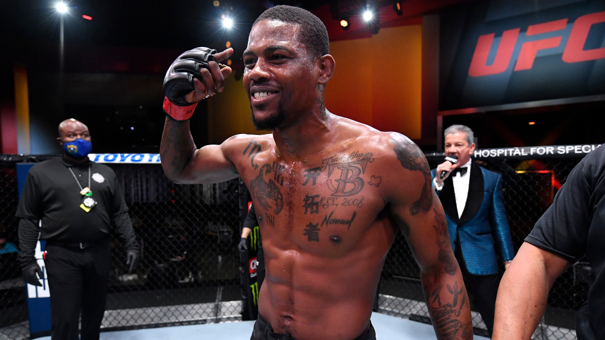 UFC Fight Night Odds, Schedule & TV Channel: Kevin Holland Holds Slight Edge Over Derek Brunson article feature image