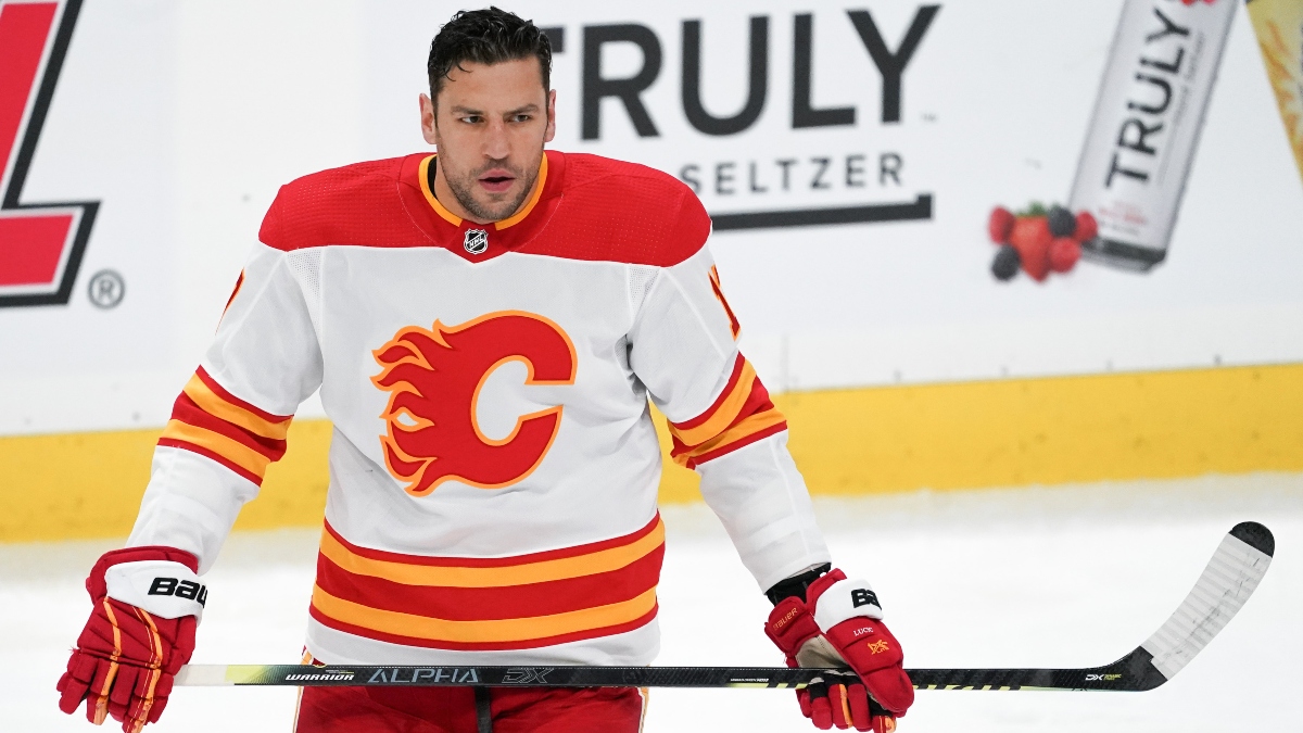 Friday NHL Betting Odds & Pick for Jets vs. Flames: Calgary Undervalued Against Winnipeg (March 26) article feature image