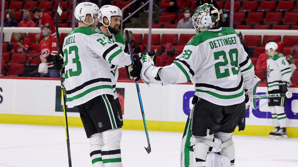 NHL Odds & Picks For Stars vs. Blackhawks: Back Improved Dallas On Tuesday article feature image