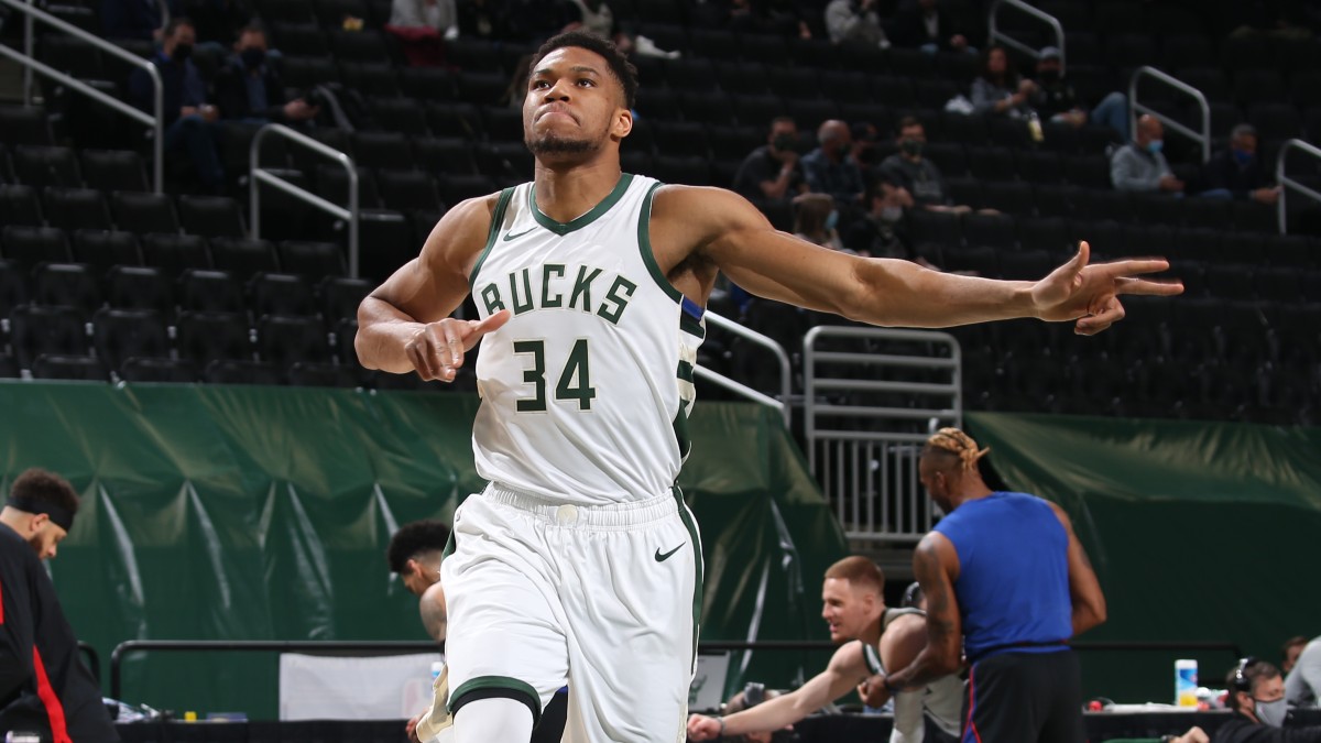 Bucks vs. Nets NBA Game 1 Odds & Picks: Pros Like Giannis & Milwaukee in Brooklyn (June 5) article feature image