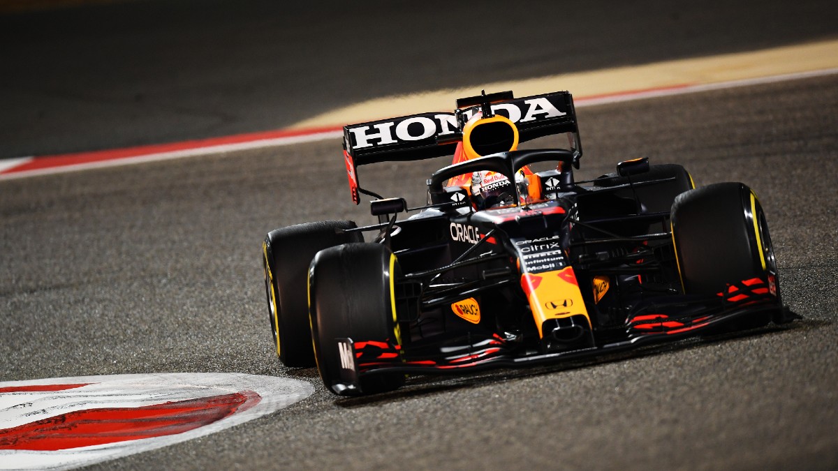 Formula 1 Emilia-Romagna Grand Prix Odds, Starting Grid: Lewis Hamilton Favored Over Max Verstappen article feature image